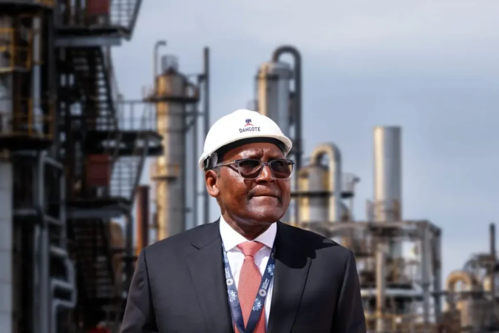 Refinaria de Dangote reduz preços da gasolina, gasóleo e combustível de aviação