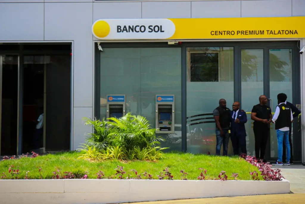 O banco que quase faliu e iniciou um processo de reconquista do mercado